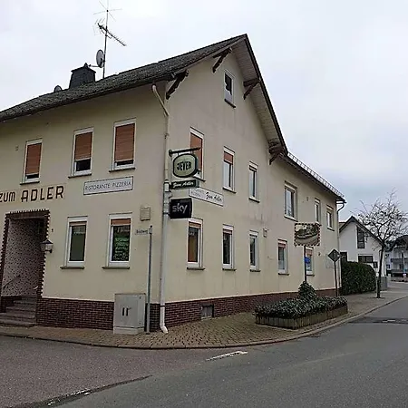 Gasthof Zum Adler 2*